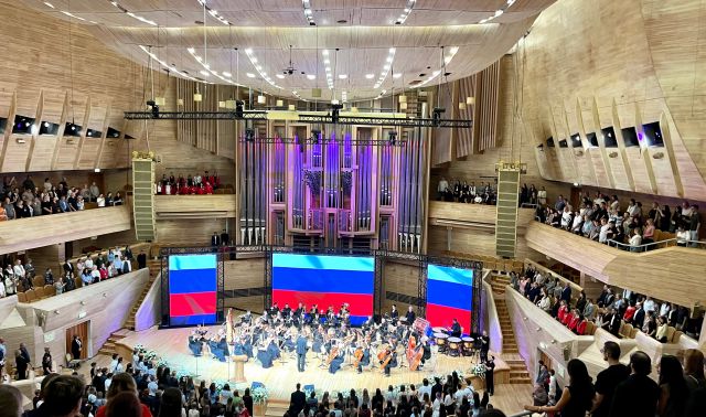 Директор НМИЦО ФМБА России Николай Дайхес посетил торжественную церемонию в Медицинском университете Петровского